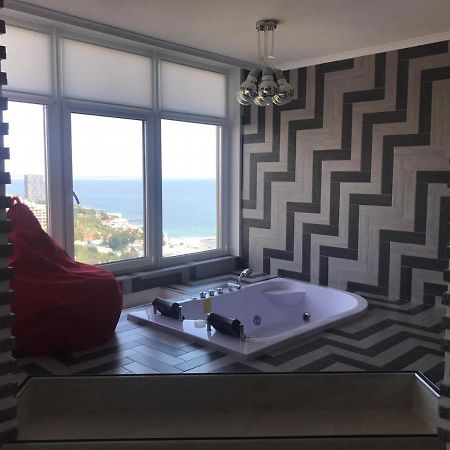 M&P Vip Appartments In Arkadia 오데사 외부 사진
