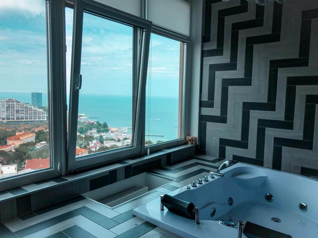 M&P Vip Appartments In Arkadia 오데사 객실 사진
