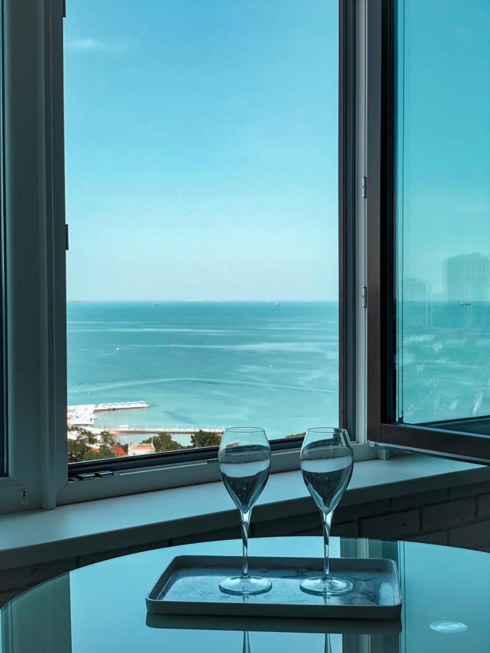 M&P Vip Appartments In Arkadia 오데사 객실 사진